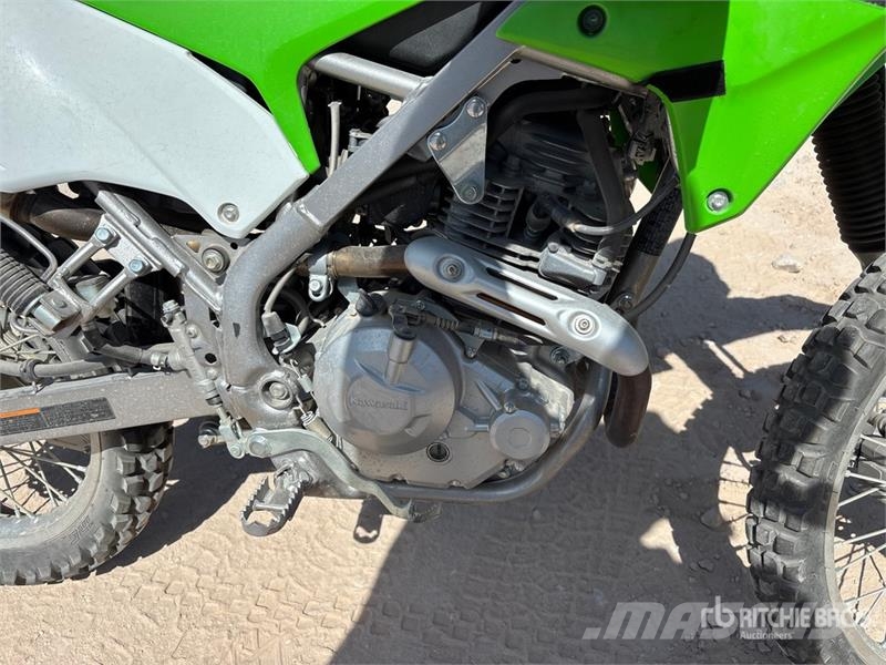 Kawasaki KLX230 233 cc Dual-Sport Bike Auto