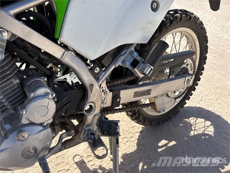 Kawasaki KLX230 233 cc Dual-Sport Bike Auto