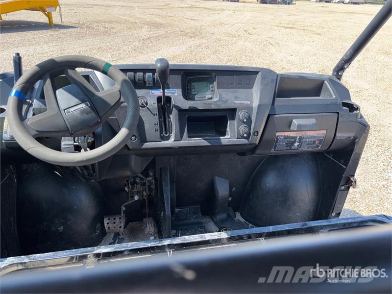 Kawasaki PRO-DXT 4x4 Utility Vehicle Maquinaria para servicios públicos