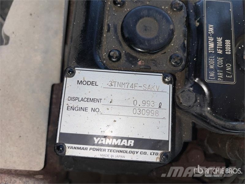 Kawasaki PRO-DXT 4x4 Utility Vehicle Maquinaria para servicios públicos
