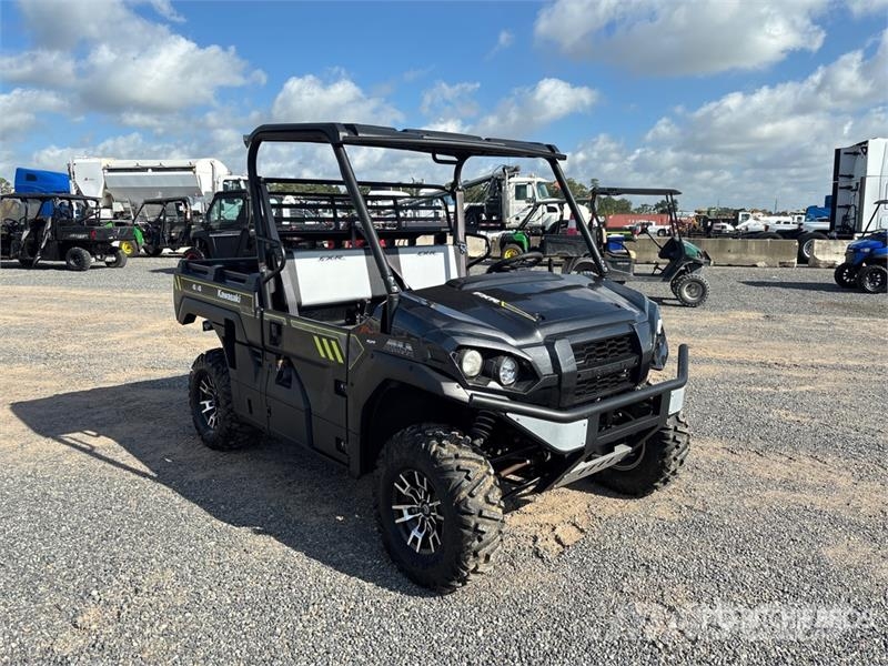 Kawasaki Pro-FXR820 4x4 Side By Side Автомобілі
