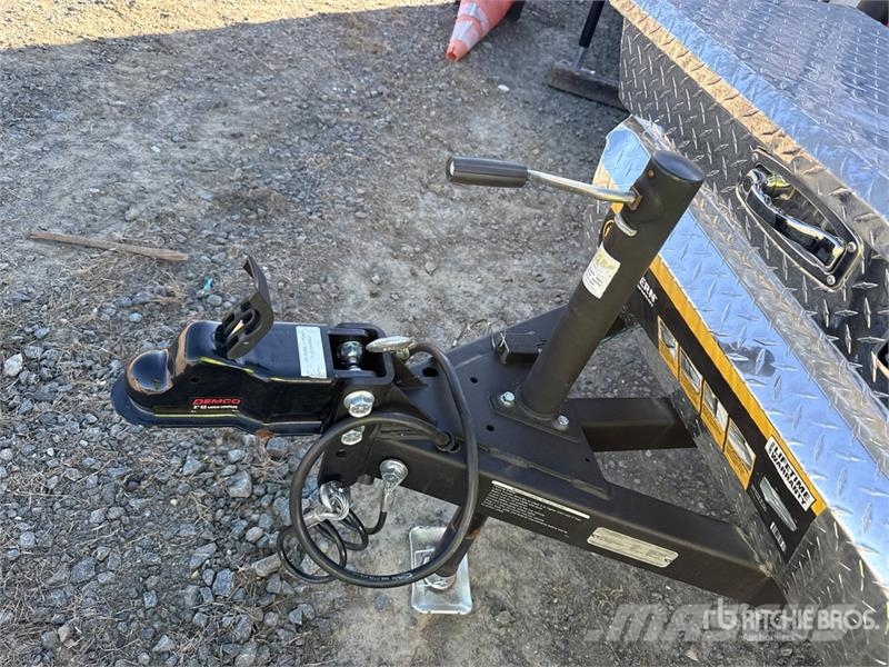 KBAR T/A Hot Water Pressure Washer W/Trailer Outros reboques