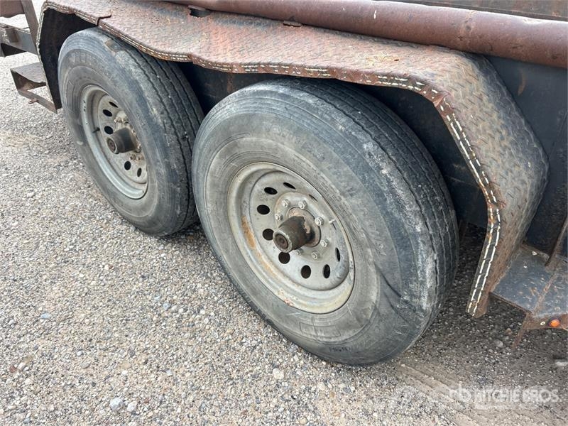 Kearney 18 ft T/A Utility Trailer Otros remolques