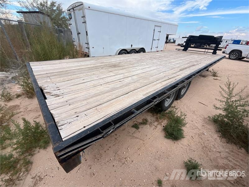 Kearney 24 ft T/A Gooseneck Flatbed Trailer (Inoperable) Platformas/izkraušana no sāniem