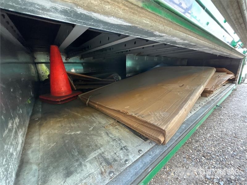  Kentucky 53 ft x 102 in T/A Van Trailer Reboques baú