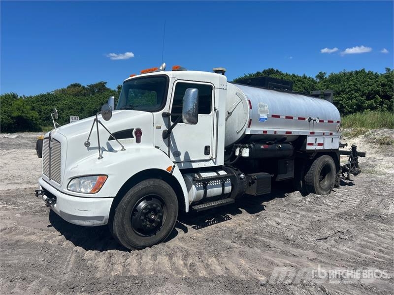 Kenworth Black topper 2000 gal on Kenworth T370 4x2 Asphalt Tankerli kamyonlar