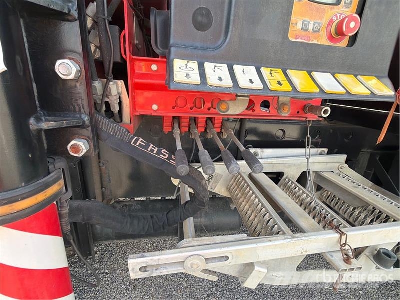 Kenworth Fassi F155A.2.23E 10582 lb Knuckle Boom on Kenwor Tovornjaki z žerjavom