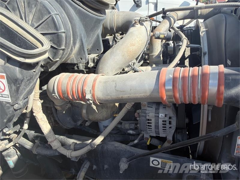 Kenworth Fassi F155A.2.23E 10582 lb Knuckle Boom on Kenwor Tovornjaki z žerjavom