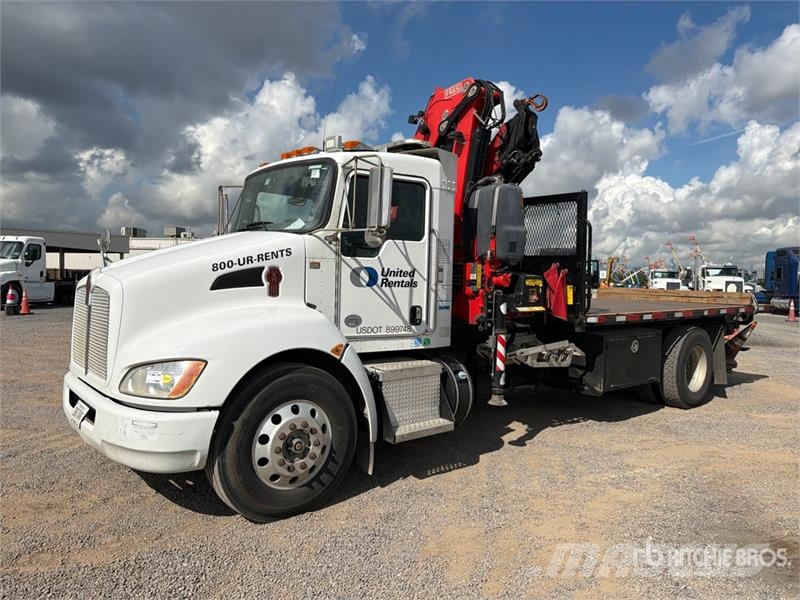 Kenworth Fassi F155A.2.23E 10582 lb Knuckle Boom on Kenwor Tovornjaki z žerjavom