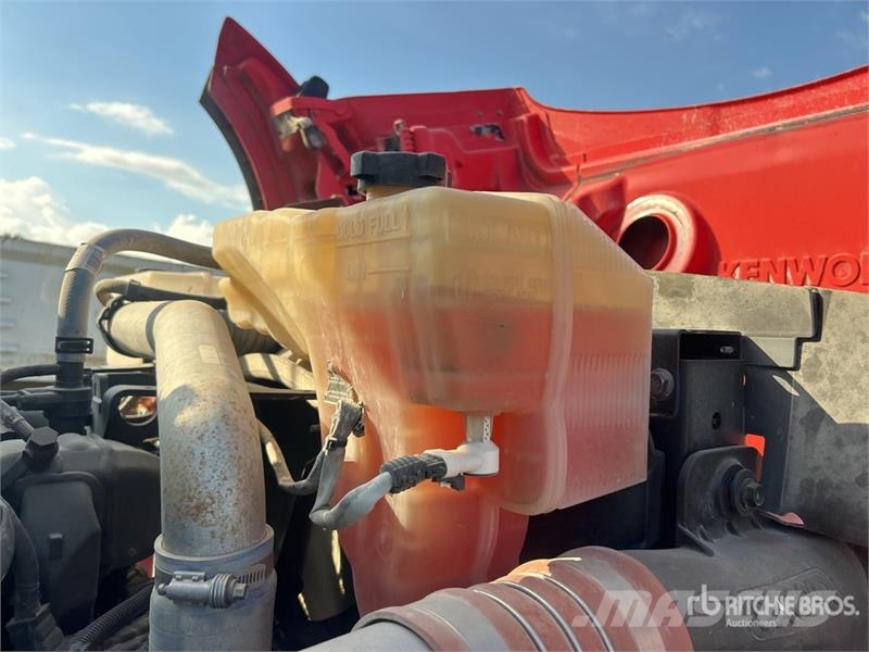 Kenworth Sany SY38Z5 on Kenworth T880 6x4 Concrete Pump Tr Betonvedēji