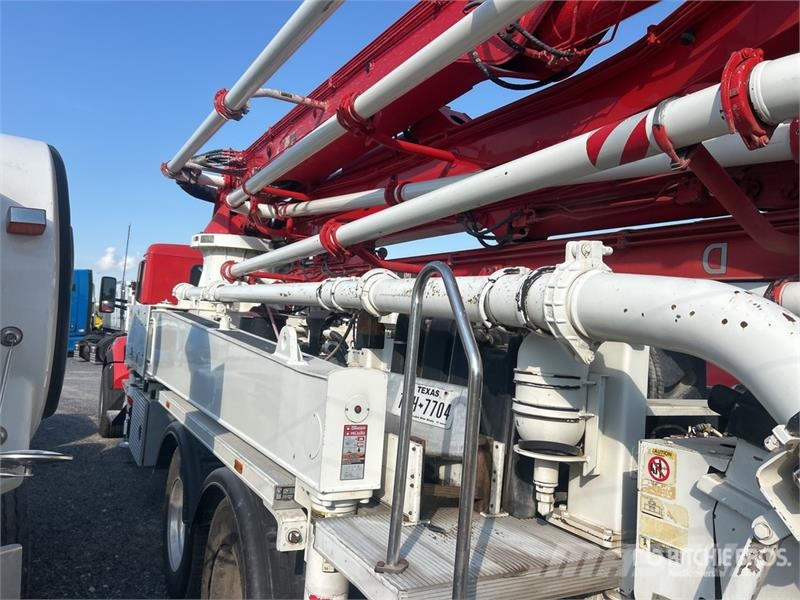 Kenworth Sany SY38Z5 on Kenworth T880 6x4 Concrete Pump Tr Betonvedēji