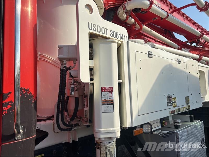 Kenworth Sany SY38Z5 on Kenworth T880 6x4 Concrete Pump Tr Betonvedēji