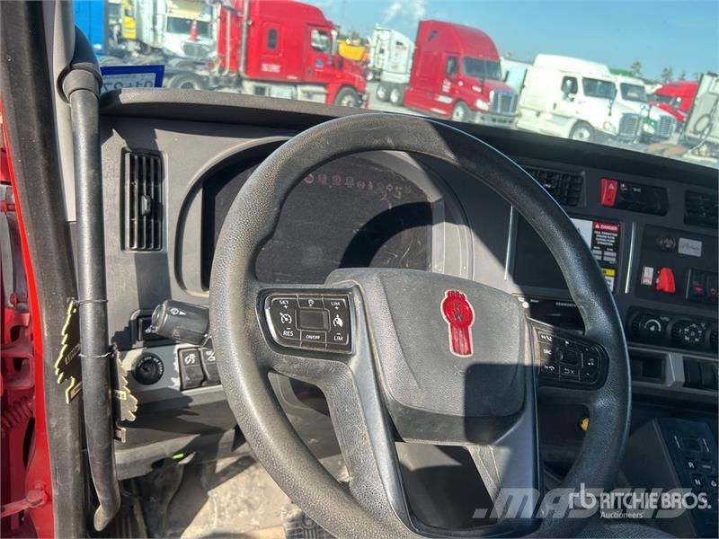 Kenworth Sany SY38Z5 on Kenworth T880 6x4 Concrete Pump Tr Betonvedēji