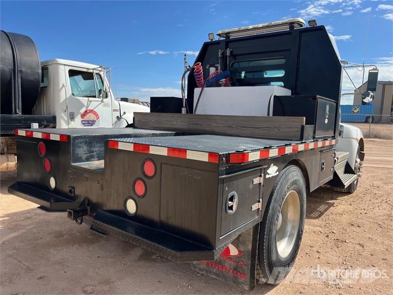 Kenworth T-370 4x2 Extended Cab Flatbed Truck Platformas/izkraušana no sāniem
