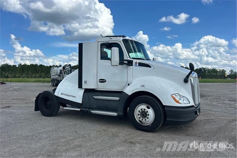 Kenworth T-680 4x2 S/A Day Cab Truck Tractor Sattelzugmaschinen