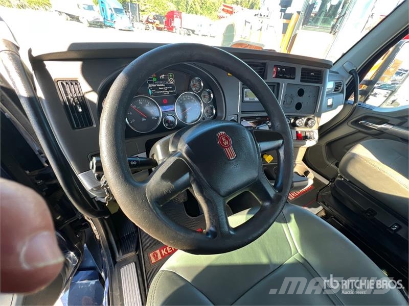 Kenworth T-680 6x4 T/A Day Cab Truck Tractor Traktorske jedinice