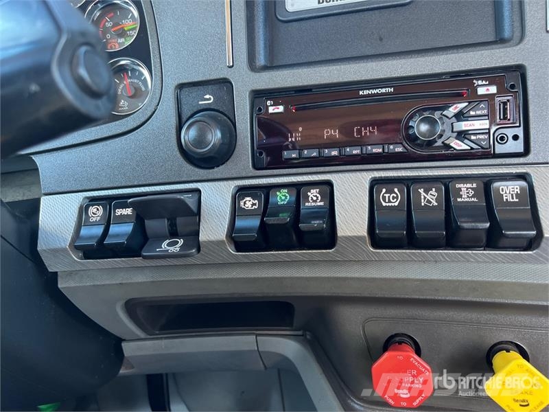 Kenworth T-680 6x4 T/A Day Cab Truck Tractor Traktorske jedinice