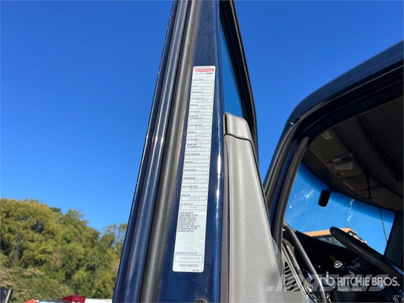 Kenworth T-680 6x4 T/A Day Cab Truck Tractor Traktorske jedinice