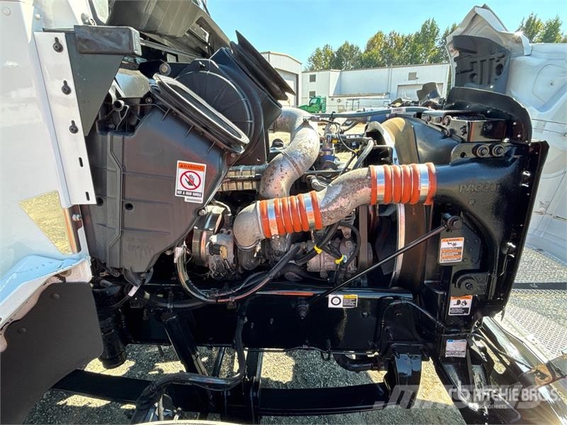 Kenworth T270 驾驶室与内部