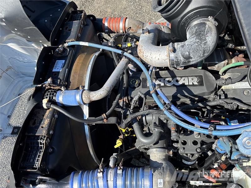 Kenworth T270 驾驶室与内部