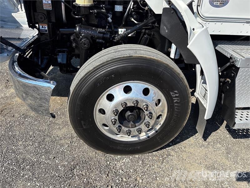 Kenworth T270 驾驶室与内部