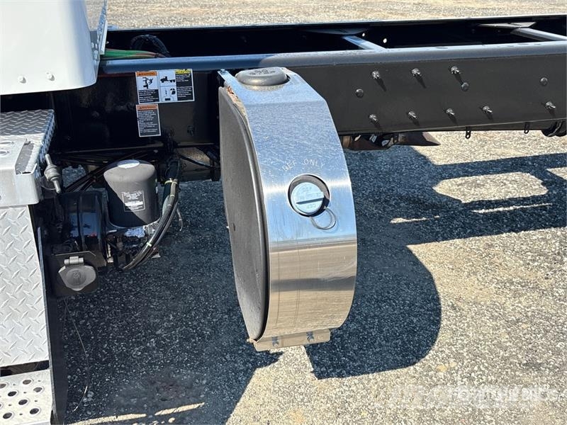 Kenworth T270 驾驶室与内部