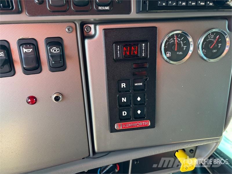 Kenworth T270 驾驶室与内部