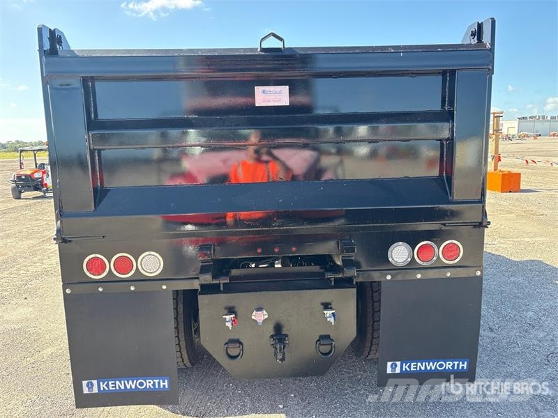 Kenworth T270 4x2 S/A Dump Truck Самоскиди