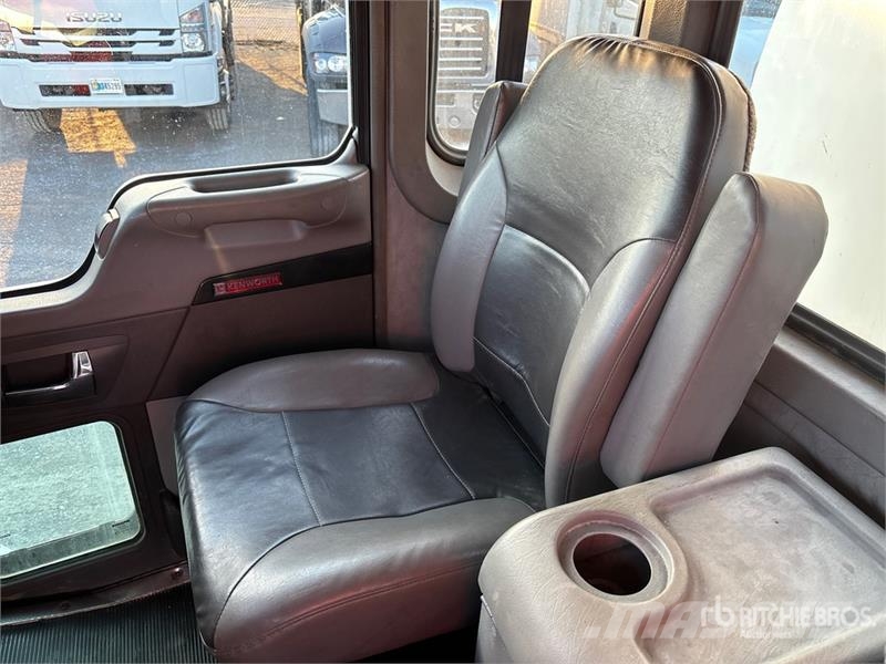 Kenworth T270 4x2 Vacuum Tanker Truck Commercial vehicle