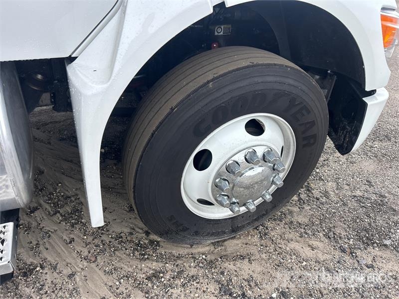 Kenworth T280 4x2 Van Truck Tovornjaki zabojniki
