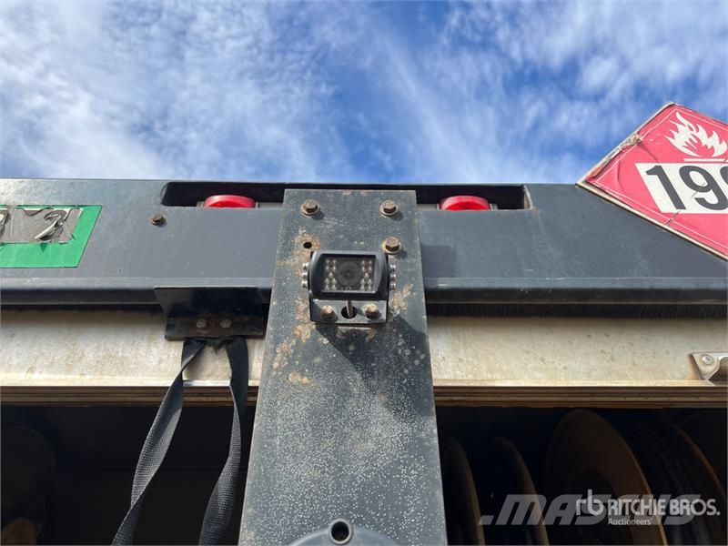 Kenworth T300 運油車