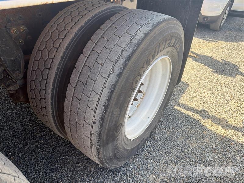 Kenworth T300 Ūdens mašīnas