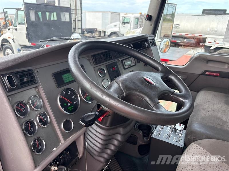 Kenworth T300 Vízszállító teherautók