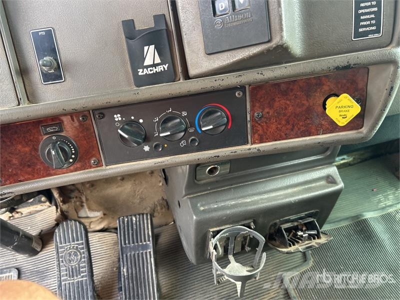 Kenworth T300 Tankbilar