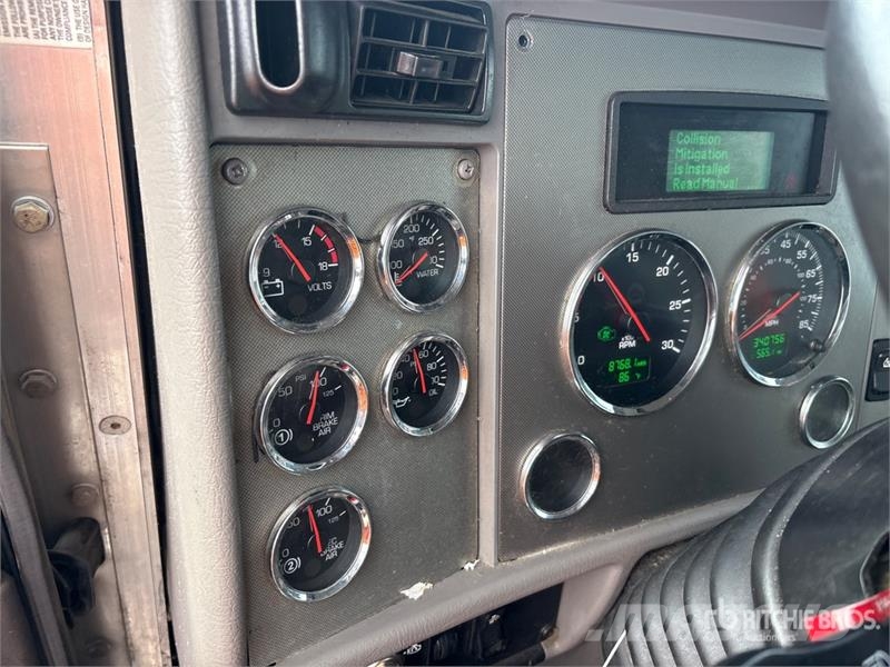 Kenworth T300 Vízszállító teherautók