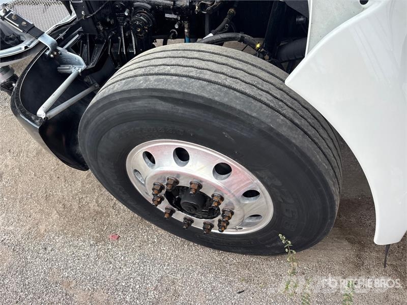 Kenworth T300 Vízszállító teherautók