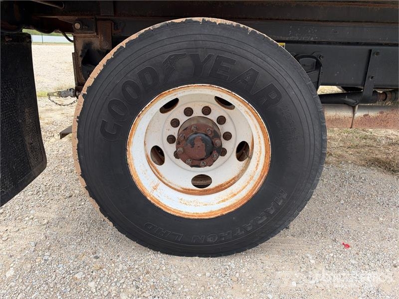 Kenworth T300 Kiper tovornjaki