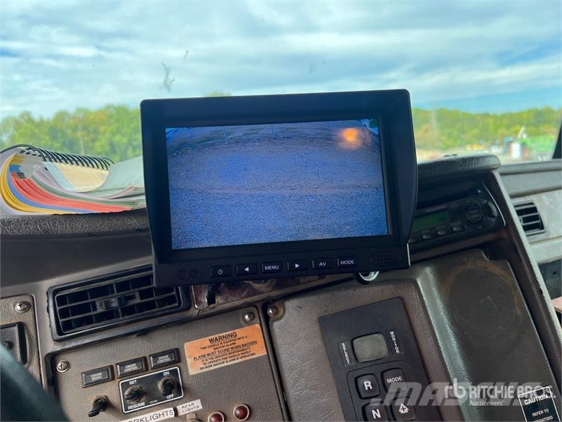 Kenworth T300 運油車