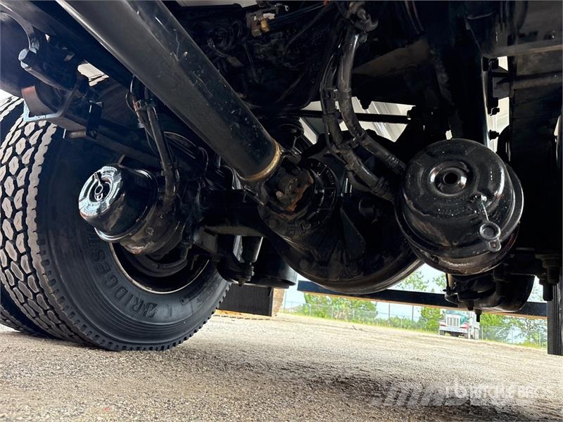Kenworth T300 Vízszállító teherautók