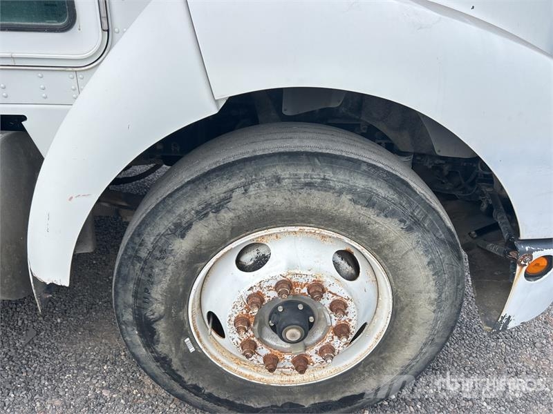 Kenworth T300 Tankbilar
