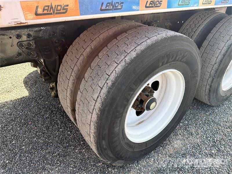 Kenworth T300 Ūdens mašīnas