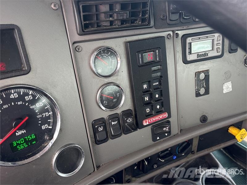 Kenworth T300 Vízszállító teherautók