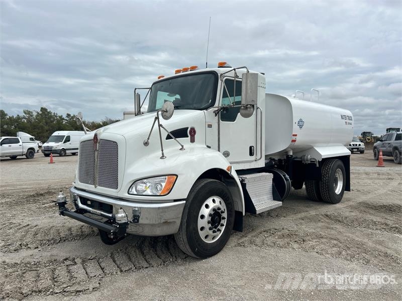 Kenworth T300 Поливальні машини