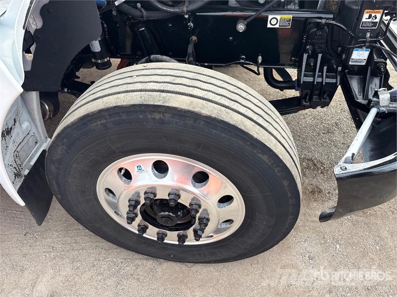 Kenworth T300 Vízszállító teherautók