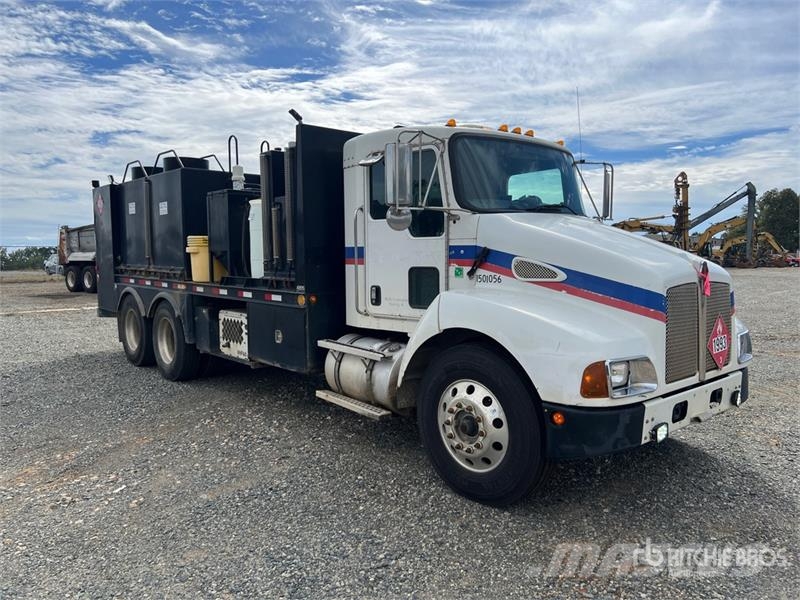 Kenworth T300 運油車
