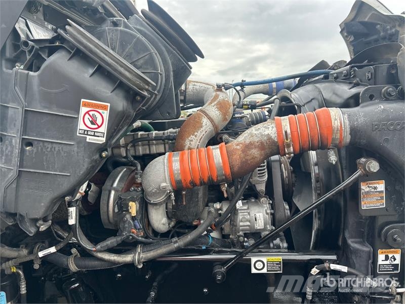Kenworth T300 Поливальні машини