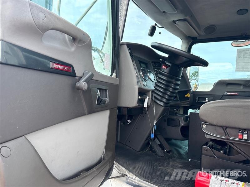 Kenworth T300 Vízszállító teherautók