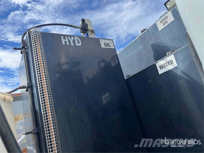 Kenworth T300 運油車