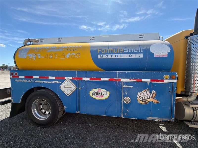 Kenworth T300 4x2 Fuel Truck 탱커 트럭