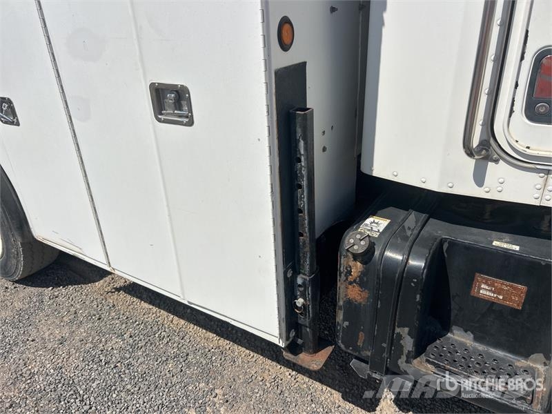 Kenworth T300 4x2 Service Truck Vehículos - Taller